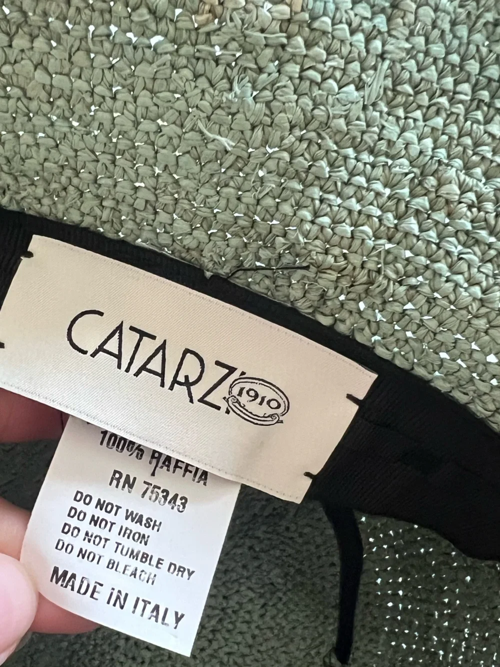 {Catarzi 1910} Brand New Cloche Bucket Hat in Rafia Crochet Verde
